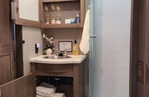 Jones Mills Casa | The Glamper @ Seven Springs