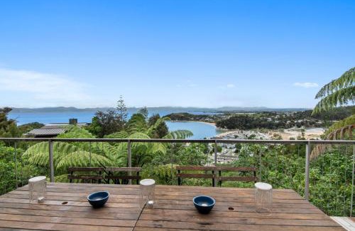 Ngaio Bay Casa | The Glass House - Kaiteriteri Holiday Home