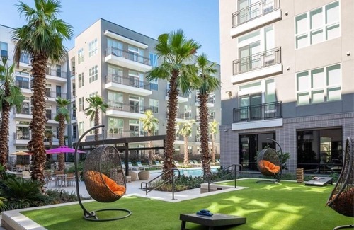 Washington Ave./ Memorial Park Condominio | The Glass Palace- Houston/Galleria