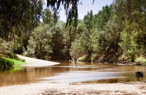 East Wangaratta Casa | The Glen Farmhouse on Ovens River