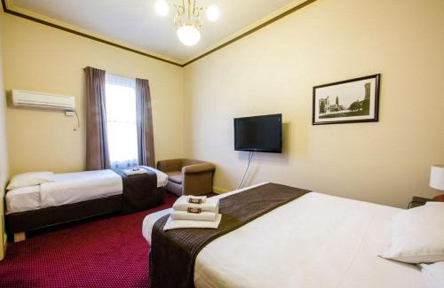 Hawthorn Hotel | The Glenferrie Hotel Hawthorn