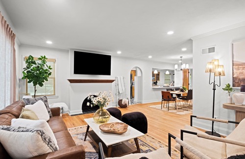 Mission Casa | The Glenwood - Reimagined Ranch in Mission, KS