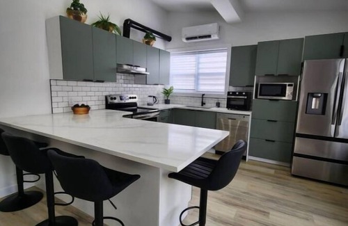Sombra Casa | The Golden Place In Sombra