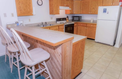 Colington Condominio | The Golden Strand - 2 bed/2 bath beachfront condo