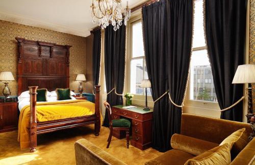 Kensington Hotel | The Gore London - Starhotels Collezione