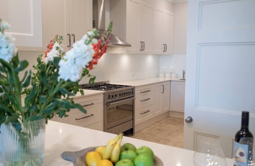 Sydney Apartamento | The Governor - Luxury Historical Neutral Bay Home w/private wharf