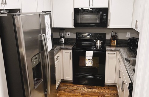 Clarksville Casa | THE GOVERNOR’S RETREAT Home Sweet Home Retreat Near Downtown Clarksville