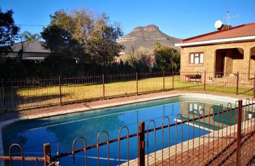 Graaff-Reinet Casa | The Graaff-Reinet Suites