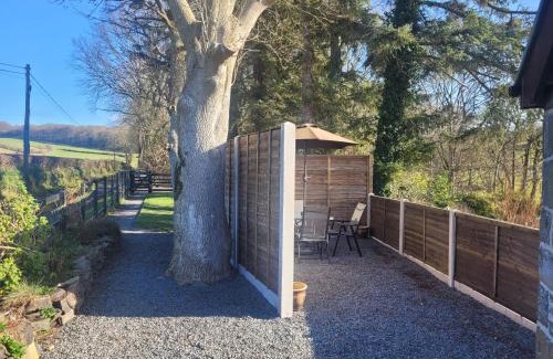 Llanddeiniol Casa | The Granary