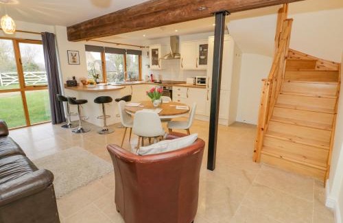 Northend Casa | The Granary