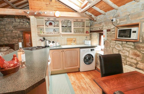 Rothbury Cabaña | THE GRANARY, pet friendly, character holiday cottage in Rothbury