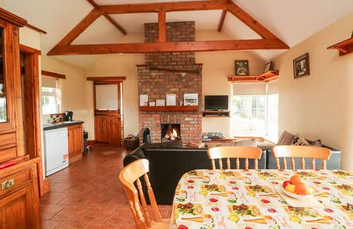 County Waterford Cabaña | THE GRANARY, pet friendly in Lismore, County Waterford