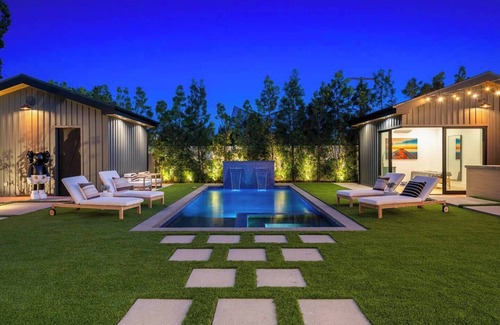 North Hollywood Casa | The Grand Escape: Luxe & Private