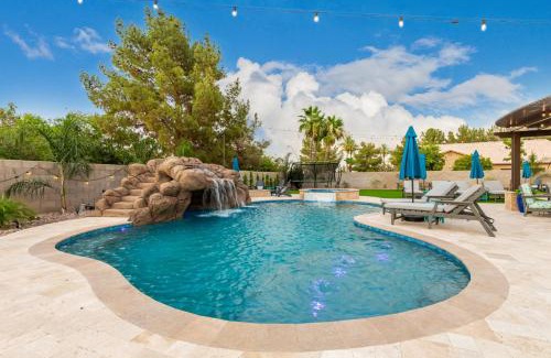 Gilbert Casa | The Grand Saguaro - Gilbert