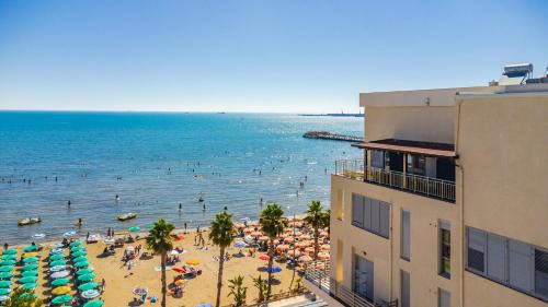 Durres Apartamento | The Grand Seafront Duplex by PS