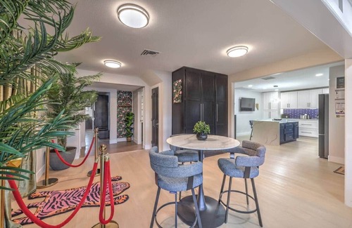 Paradise Casa | The Grand Speakeasy Estate – Luxe Vegas Retreat! Heated Pool, Split Payments