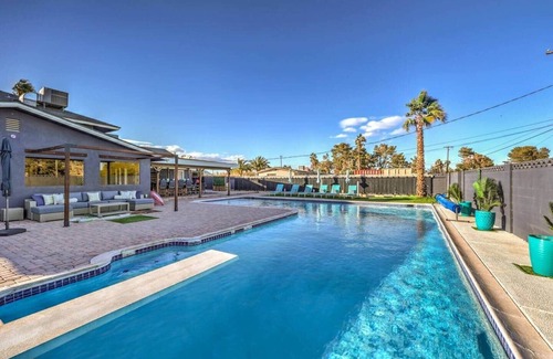 Paradise Casa | The Grand Speakeasy Estate – Luxe Vegas Retreat! Heated Pool, Split Payments