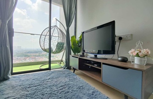 Subang Jaya Condominio | The Grand SS15 Sunway 4Pax 2BRs City View. 500m to train station
