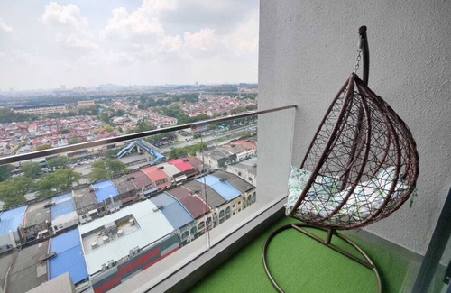 Subang Jaya Condominio | The Grand SS15 Sunway 4Pax 2BRs City View. 500m to train station