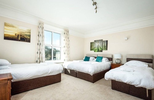 Midsomer Norton Casa | The Grange, nr Bath, hottub games rm, home cinema