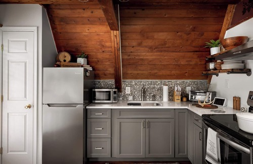 Linden Cabina | The Grape Escape - A-Frame Cabin