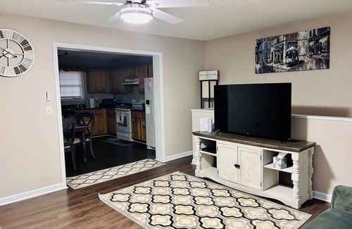 Boyds Creek Casa | The Great Escape, King suite, Kid friendly