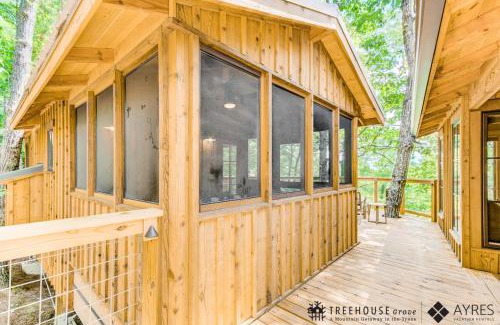 Gatlinburg Casa | The Green Ash in Treehouse Grove at Norton Creek
