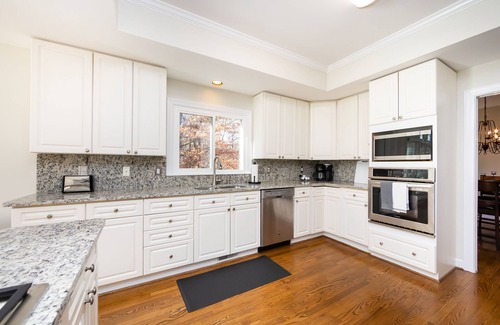 Prosperity Church Road Casa | The Greenway House | Modern Lux Home Near Uptown