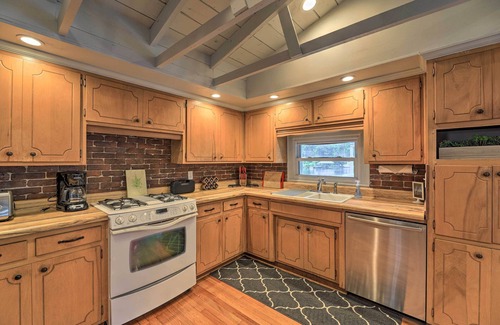 Brices Creek Casa | 'The Grey Goose': Waterfront Home with Beach