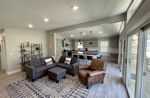 Bella Vista Casa | The GreyWood - a 2 bedroom bungalow on the Back40 - Permit 50277