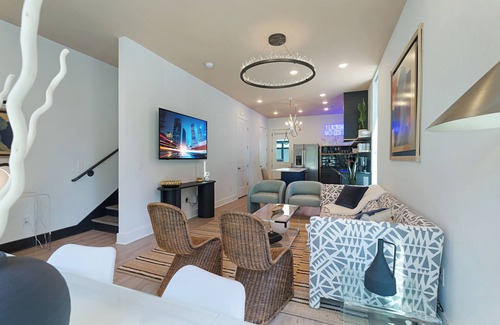 Music Row Apartamento | The Grove #11 by AvantStay | Private Patio+Near DT