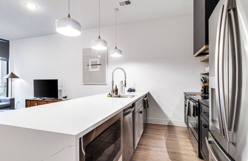 Music Row Apartamento | The Grove #1 by AvantStay | Book Your Music Row Retreat