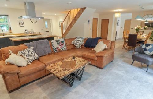 Haverfordwest Casa | The Grove