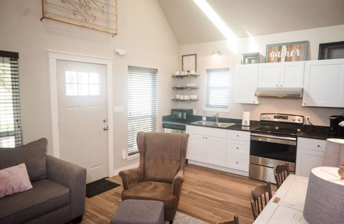 Gruene Cabina | The Gruene Haus at Gruene B&B