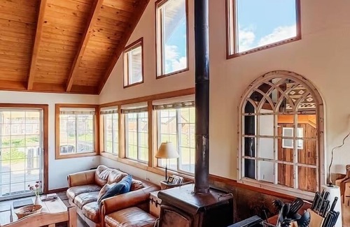 Nicasio Casa | The Guest House at Cow Track Ranch in Nicasio