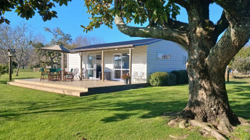 Te Teko Casa | THE GUEST HOUSE - Awakeri modern country cottage