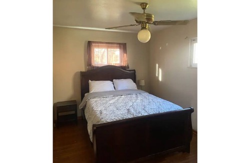 Washington Casa | The Guest House near Racetrack Rd