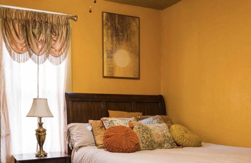 Lenexa Casa | The Gypsy Palace