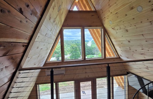 Spencer Casa | The H/\skell near Fall Creek Falls