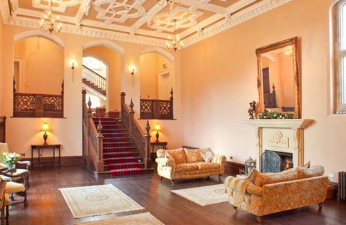 Belford Cabaña | The Hall