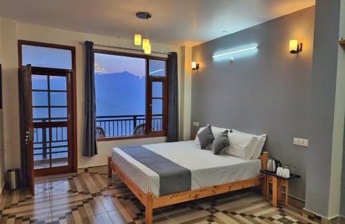 Kumharsain Casa | The Halt Narkanda - Rooms and Rooftop Cafe