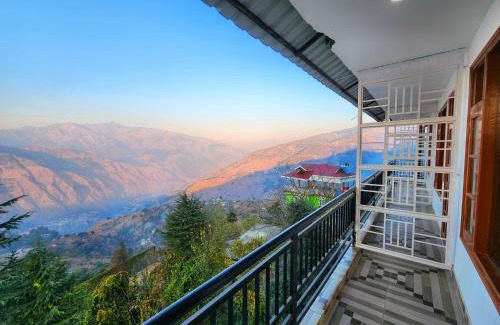Kumharsain Casa | The Halt Narkanda - Rooms and Rooftop Cafe