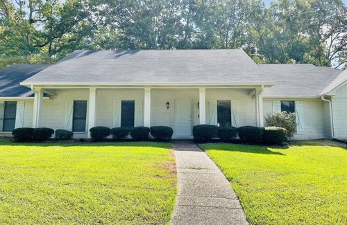Tougaloo Casa | The HANLEY House Golfcourse Community