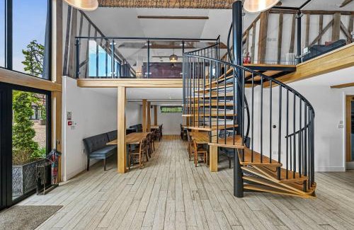 Wethersfield Casa | The Hare's Field, Wethersfield