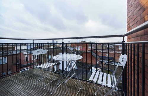 Harlesden Apartamento | The Harlesden Escape - Cosy 3BDR Flat with Balcony