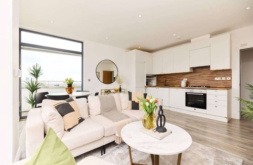 Harlesden Apartamento | The Harlesden Wonder - Captivating 3BDR Flat