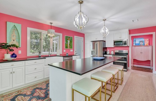 Saint Simons Island Casa | New Listing - The Harvey House! Spacious Home on Sea Palms Golf Course with Heated Pool!