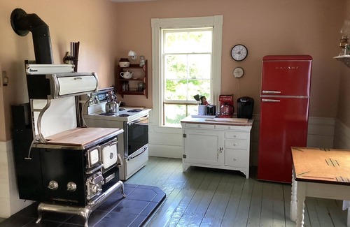 Spencers Island Cabaña | The Hattie House Bay of Fundy/Cottage