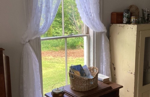 Spencers Island Cabaña | The Hattie House Bay of Fundy/Cottage
