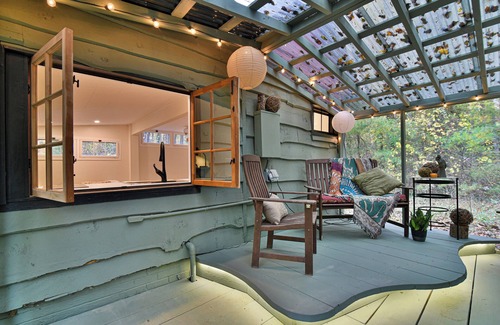 Hendersonville Cabaña | The Haven: Mountaintop Cottage Retreat